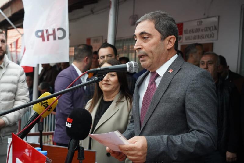 “Güçlü, mutlu, umutlu bir Milas için, Milas Belediye Başkanlığına adayım!”