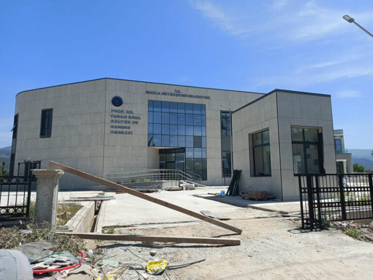 Milas, Kültür Merkezi’ni bekliyor …