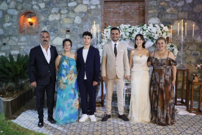 Tuğçe ve Kaan’ın Mutlu Gecesi …